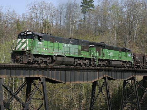 LS&I 3004, the Hill Job, on the Dead River Trestle near Negaune.  2003  [Tom Carello]